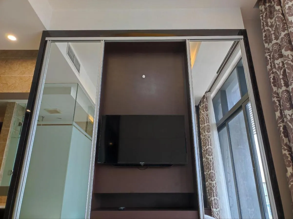 Dorsett Bukit Bintang, Premium Bed, Bathtub, Starhill Pavilion, Netflix, Infinity Pool Kuala Lumpur 0*,  Malaysia