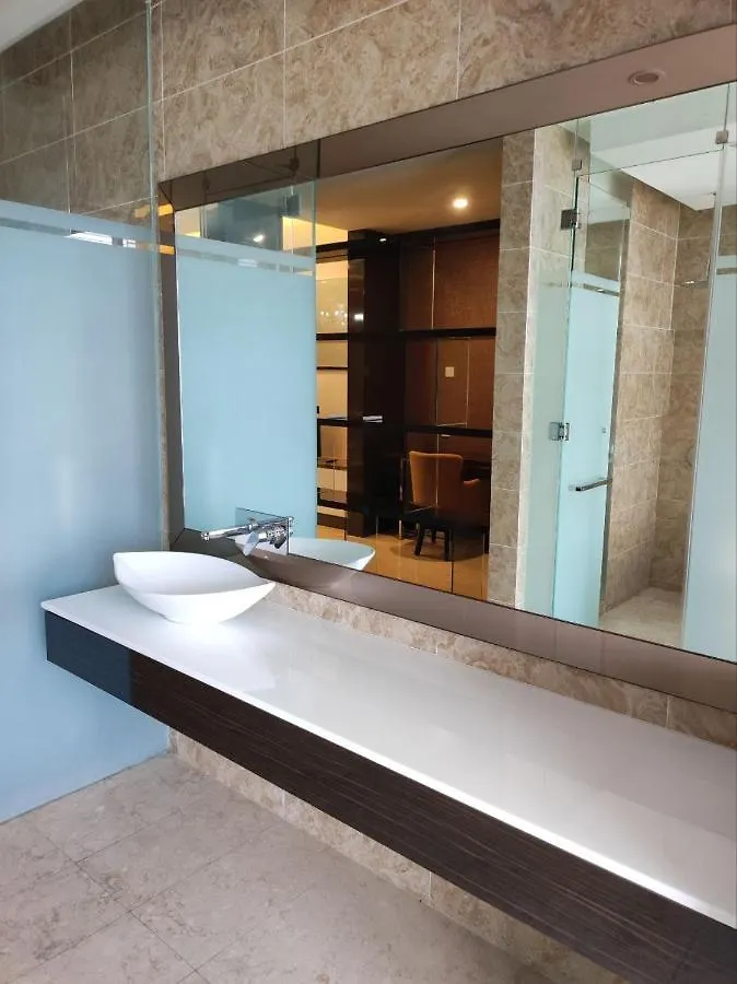 Dorsett Bukit Bintang, Premium Bed, Bathtub, Starhill Pavilion, Netflix, Infinity Pool Kuala Lumpur Malaysia